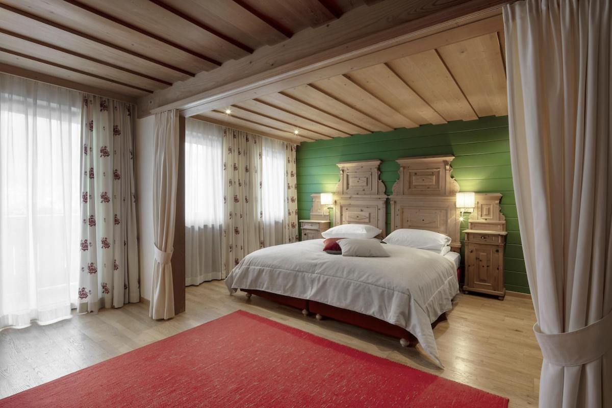 Hotel La Perla: The Leading Hotels Of The World Corvara In Badia Luaran gambar